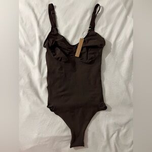 Skims Everyday Sculpt Thong Bodysuit